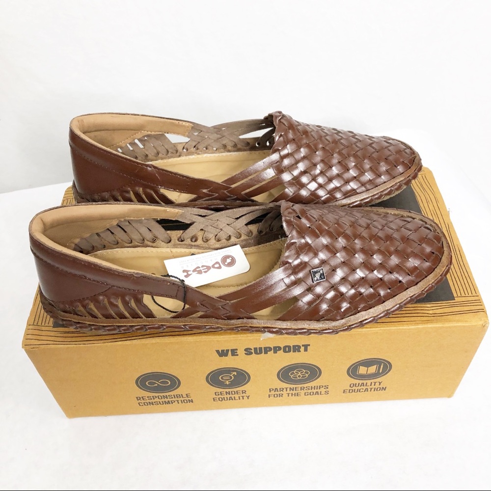 NEW Desi Hangover Leather Slip On Holas Sandals Loafers, Size 8, Brown